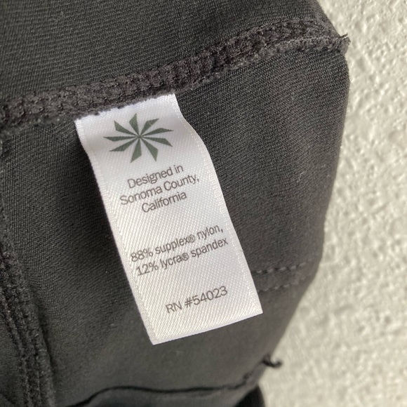 Athleta Metro Athletic High Waisted Athleisure Errands Pocket Leggings - Picture 15 of 15